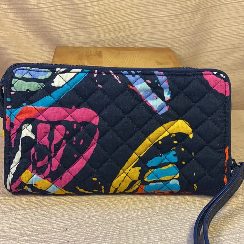 NWOT Vera Bradley wallet w/wrist leash - Picture 9 of 16